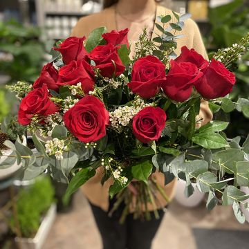 Dozen Hand-Tied Red Roses 