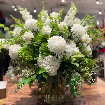 WHITE FLORAL DESIGN VASE