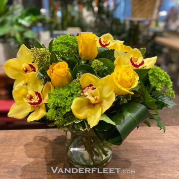 Yellow Elegance Floral Design